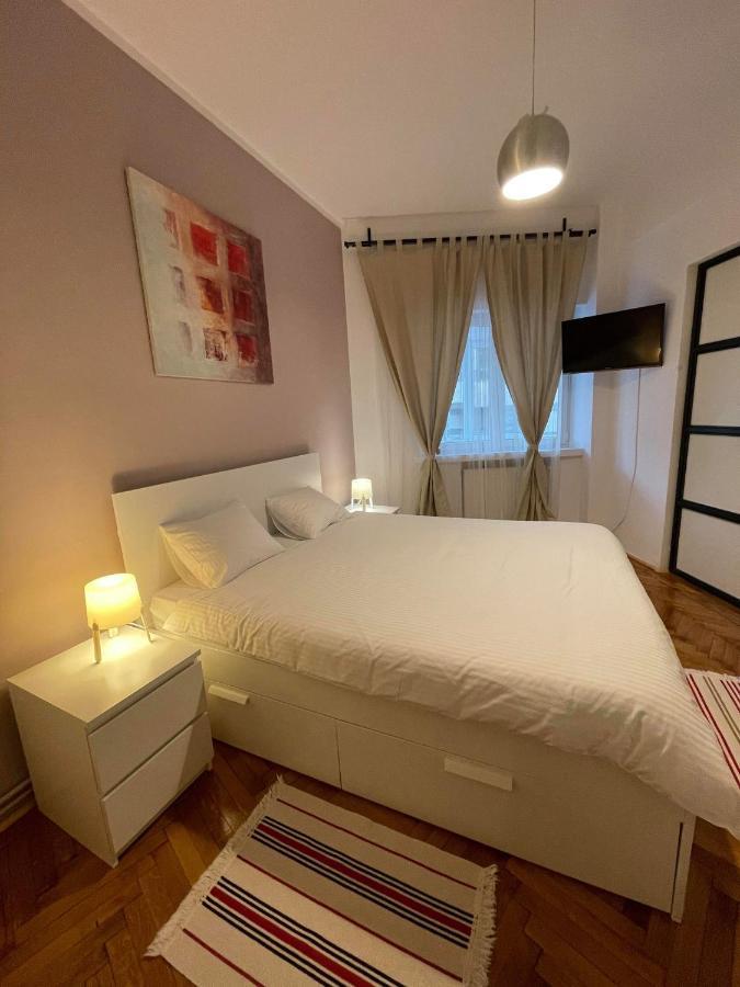 Interbellic Flat Apartment