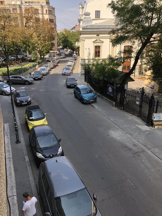 Interbellic Flat Bukarest